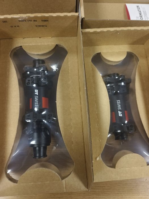 Главини DT SWISS 240 Disc Straight Pull(15x100/110mm/12x142mm) SRAM XD