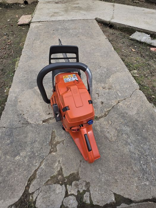 Vând drujbă Husqvarna 365