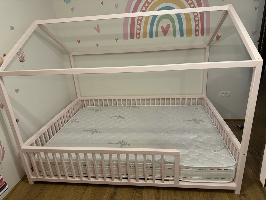 Vand pat lemn casuta tip Montessori