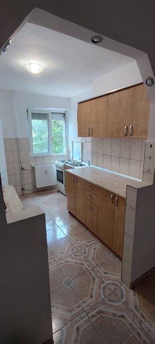 Închiriez Ap.2 cam. Etaj 2.  Nufărul