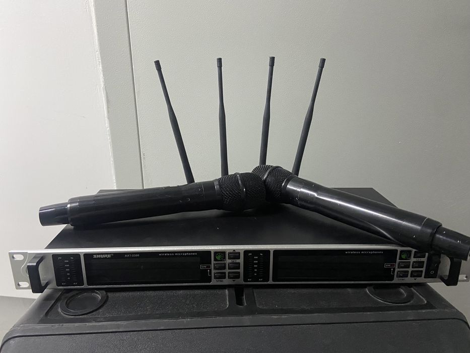 продам микрафон shure axt-2300