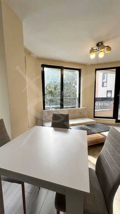 Продава се Двустаен апартамент в Пловдив, Център - 73 кв.м за 2733 €/кв.м - Снимка #4