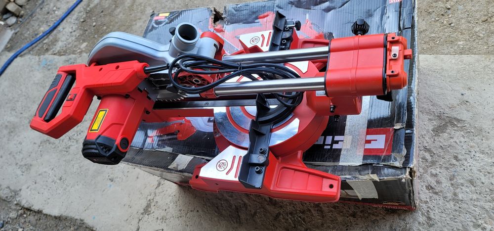 Торцовочная пила Model: Einhell TC-SM 216