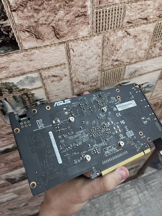 Видеокарта GTX 1050