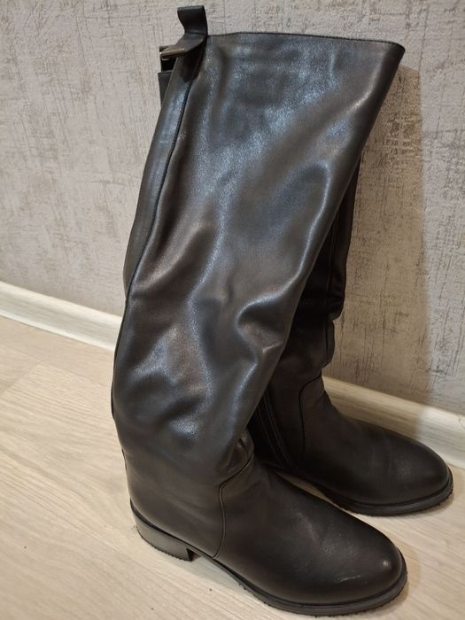 Обувь( женская одежда )