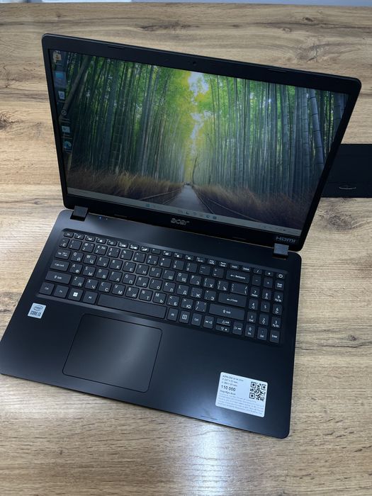 Ноутбук Acer.