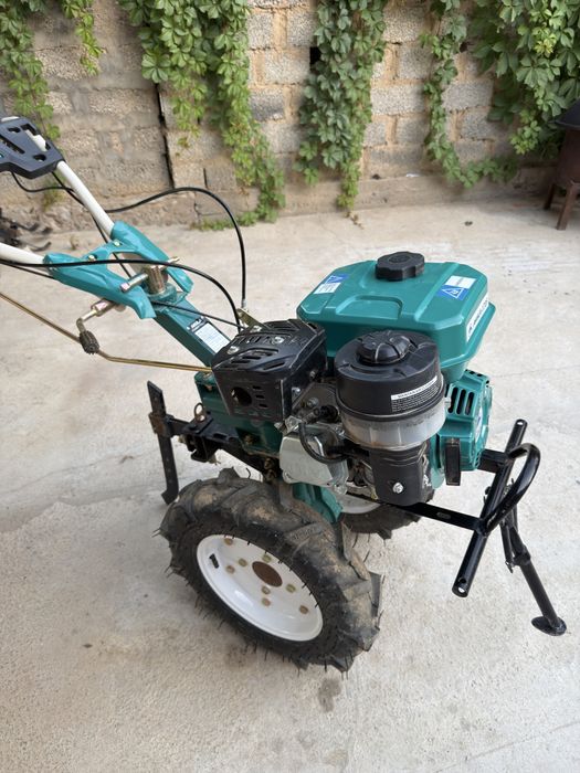 Motoblok mini traktor