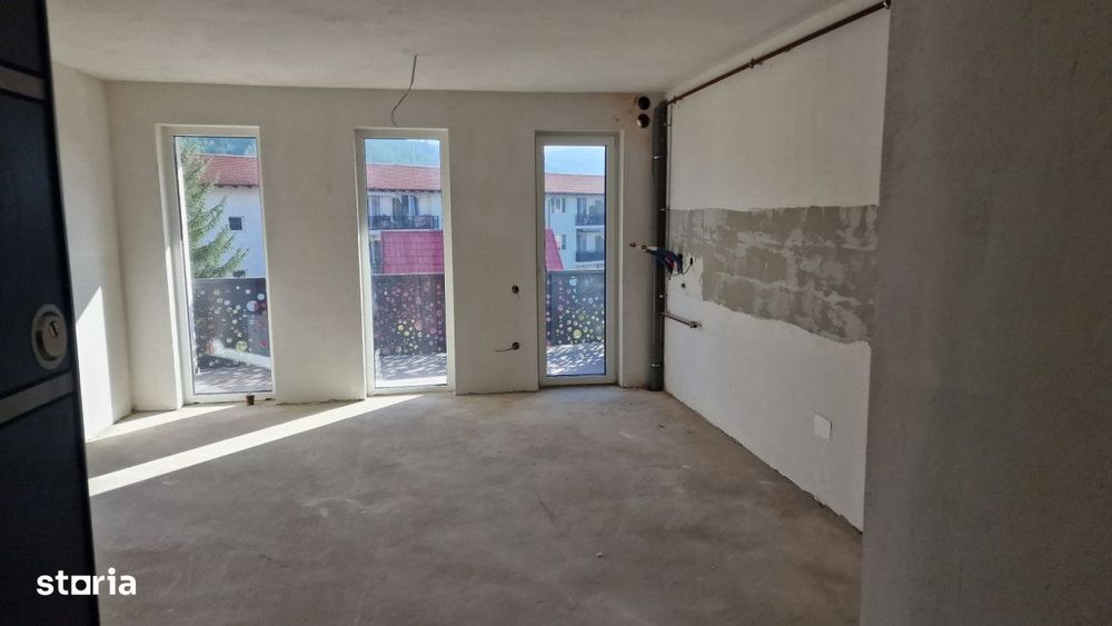 Apartament cu 2 camere, 54 mp si terasa de 75 mp, zona Vivo — fotografia 2