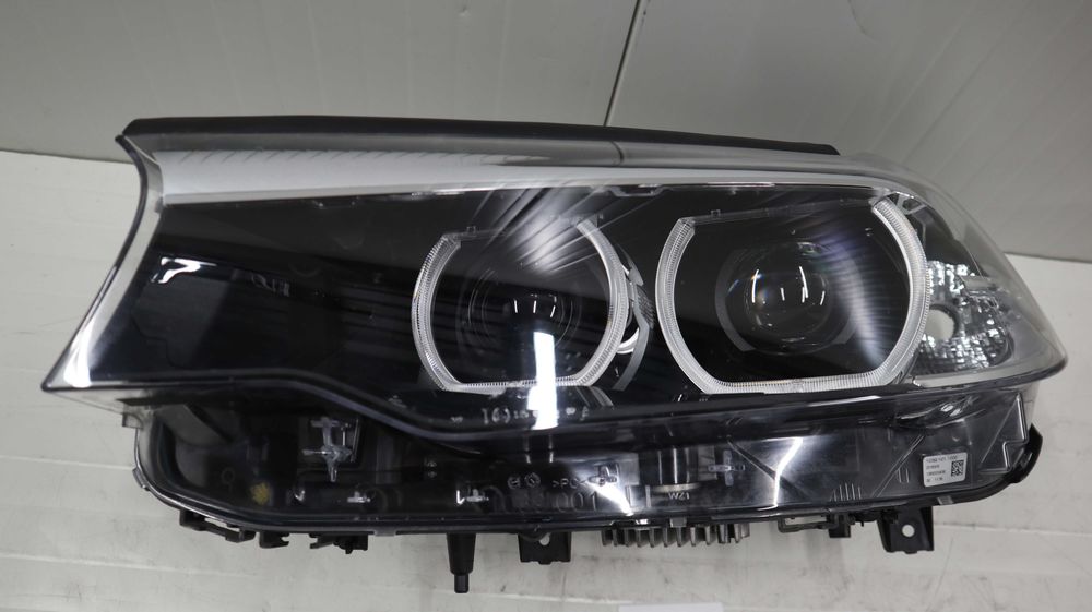 Ляв лед фар БМВ Г30/Г31 BMW G30/G31