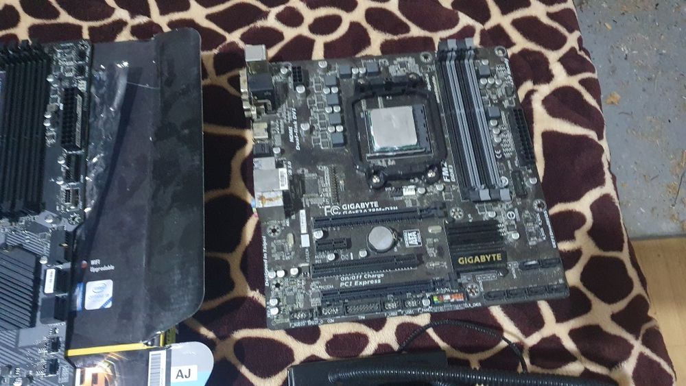 Componente PC SSD, Procesoare I5, Placi de baza, etc