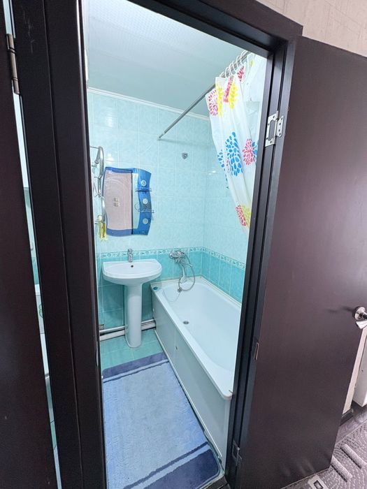 Продается 2 комн квартира