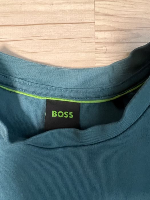 Boss горно и долно в размер М