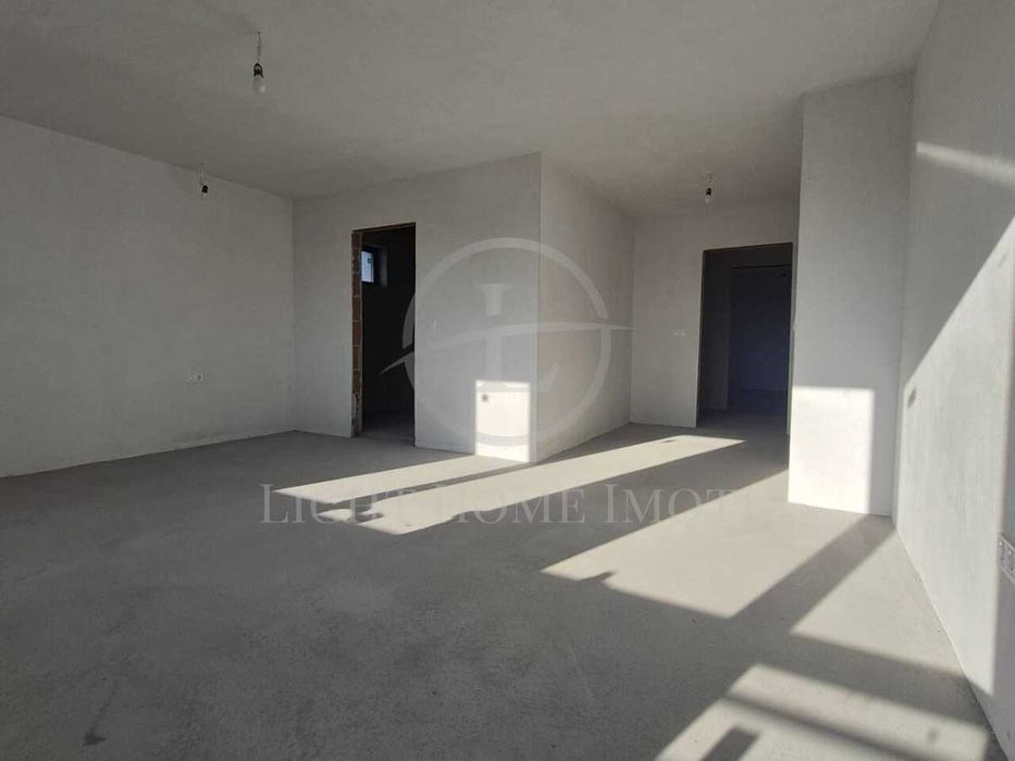 Продава се Къща в с. Златитрап, Област Пловдив - 263 кв.м за 702 €/кв.м - Снимка #8