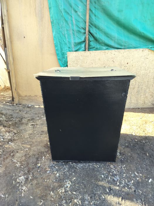 Продам мусорный бак