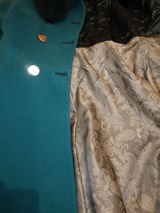 Срочно продам новый оригинал турецкий женская пальто sharlota