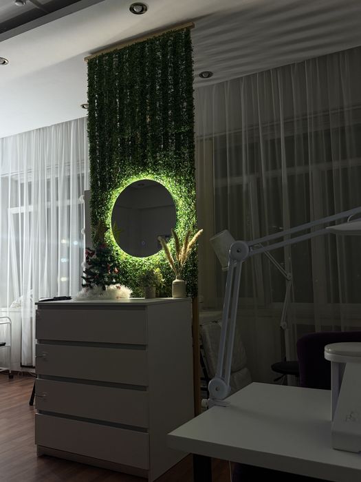 Сдам маникюрный стол в аренду