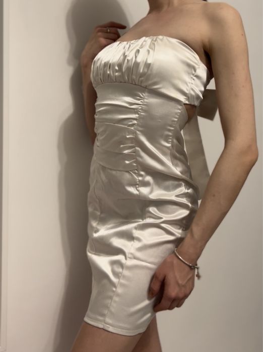 Распродажа весенней одежды