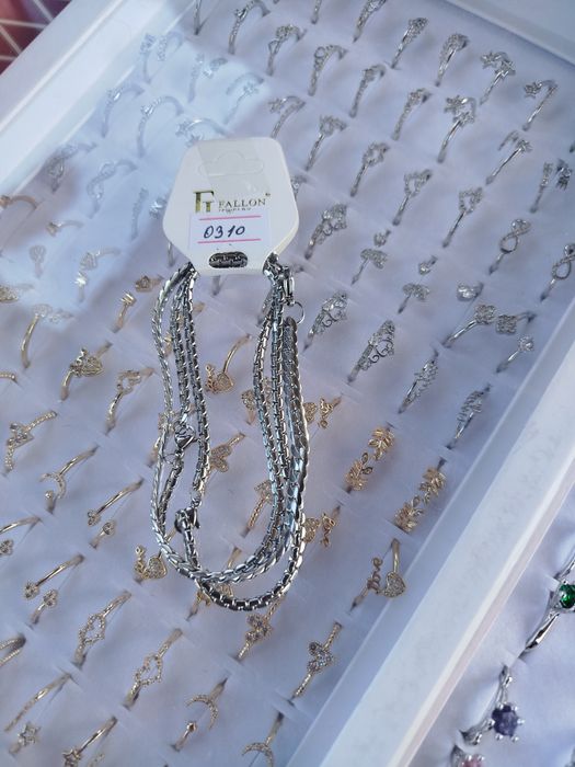 Продается бижутерия