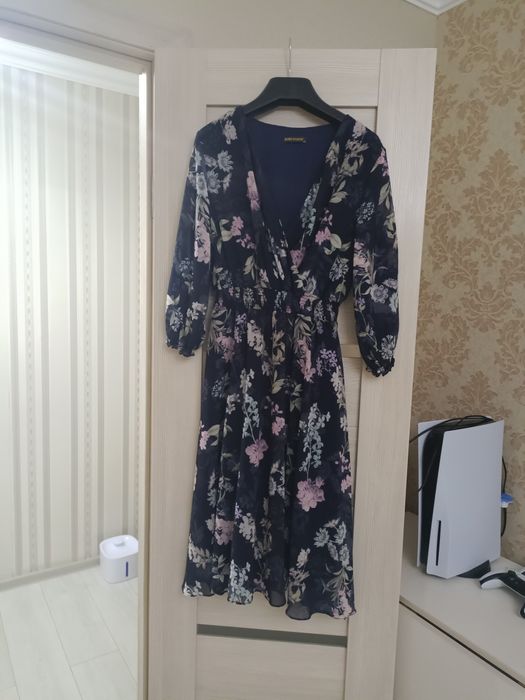 Платье новое 48р