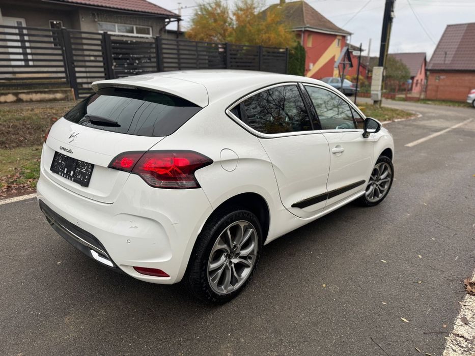 Citroen DS4 1.6e-HDI SoChic 2012 Euro5
SoChi