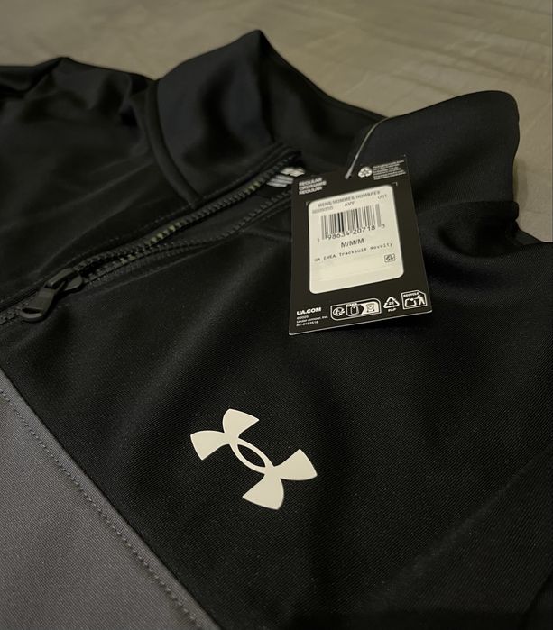 Спортен екип Under Armour, нов - с етикетите