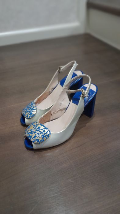 Вечерние туфли для женщин и девочек, на каблуках