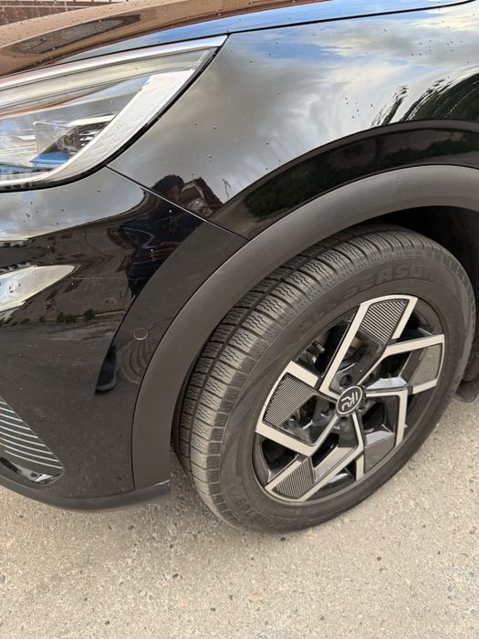 Byd yuan plus qora