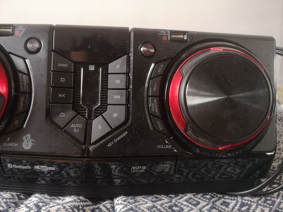 Музыкальный центр LG XBOOM CJ44