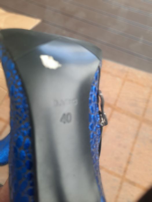 Женские сапоги. Распродаже