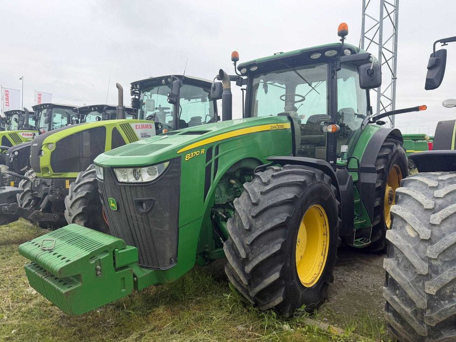 John Deere 8370R