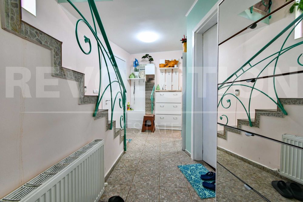 Продава се Къща в София, Надежда 2 - 115 кв.м за 3131 €/кв.м - Снимка #19