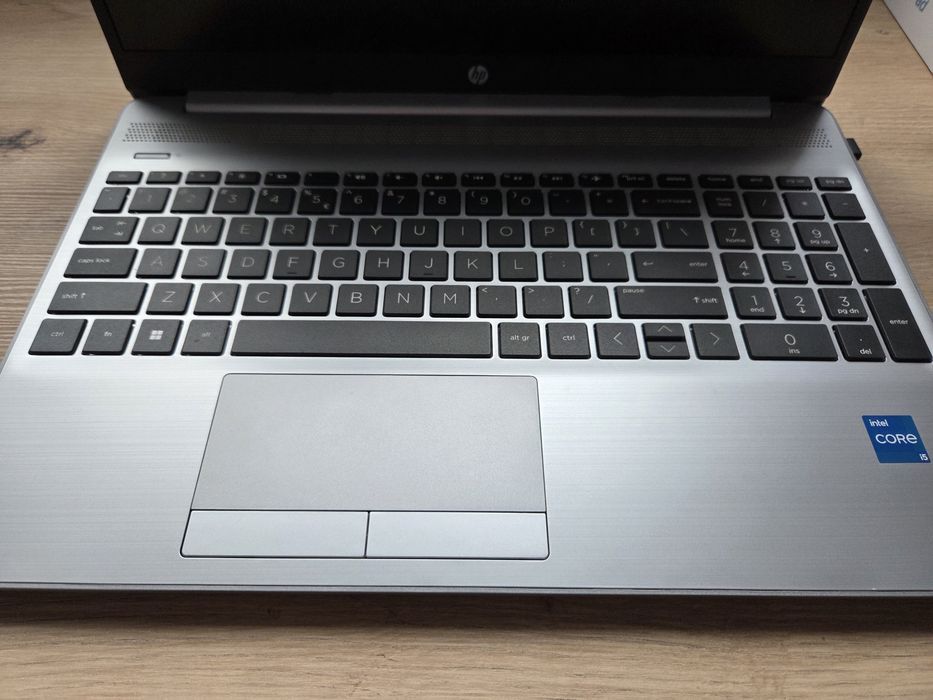 Лаптоп Hp 250 G9 512GB
