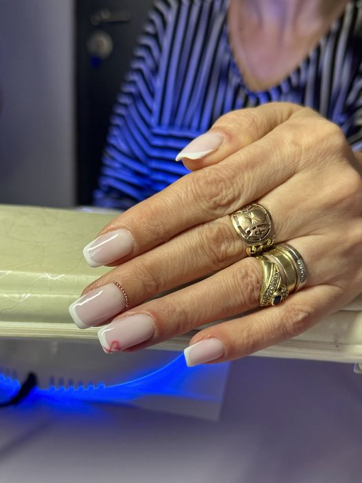 Unghii cu gel la pret accesibil - 70 de lei