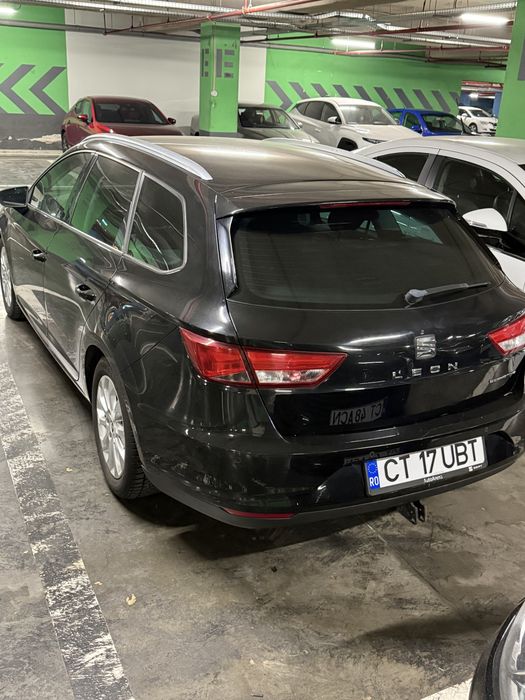 Inchiriere auto Seat Leon/Opel Ampera