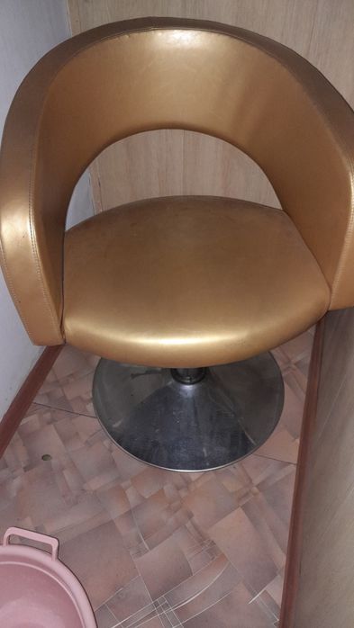 Кресло парикмахерское