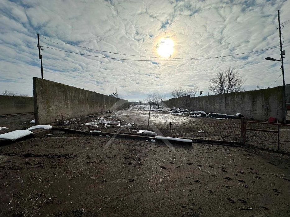 Продава се Промишлена сграда в Брезово - 19119 кв.м за 30 €/кв.м - Снимка #5