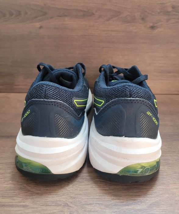 Като нови!Детски маратонки Asics-36номер