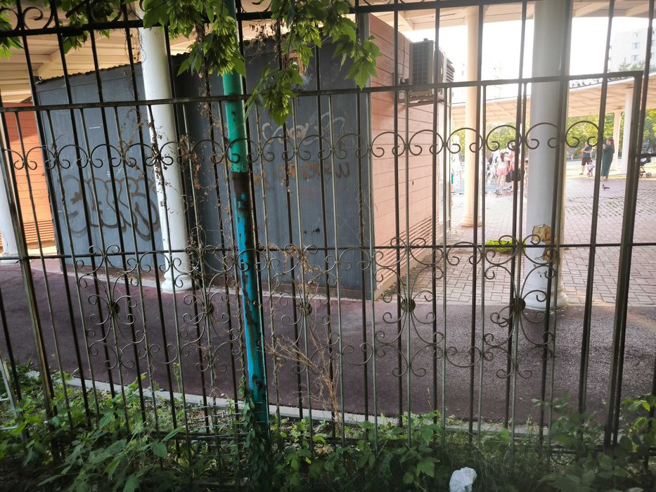 Продам решетки на окна не