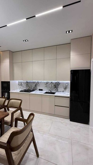 № 3725. Продается 3х-комнатная квартира в Новостройке.