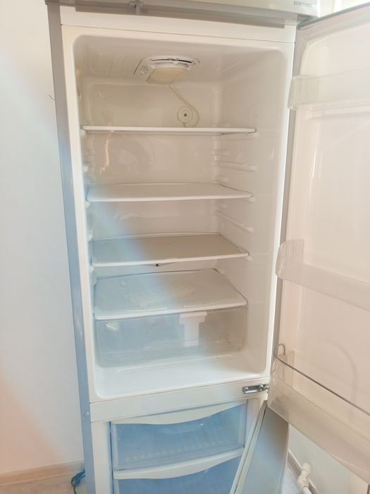 Холодильник самсунг срочно продам