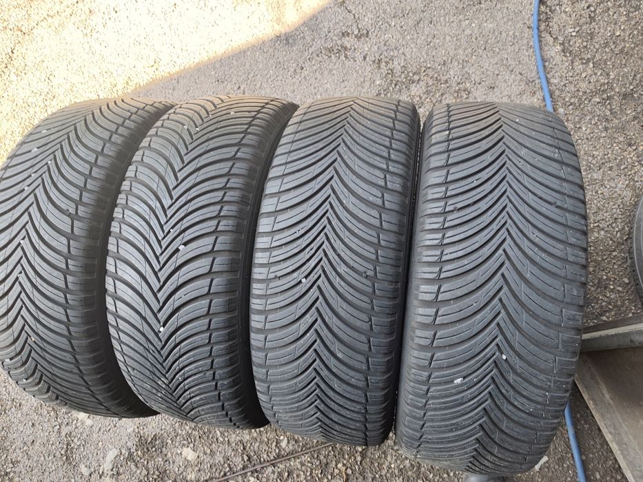 215/50/18" 4бр Kleber qvadraxer suv all season, dot5024,7mm