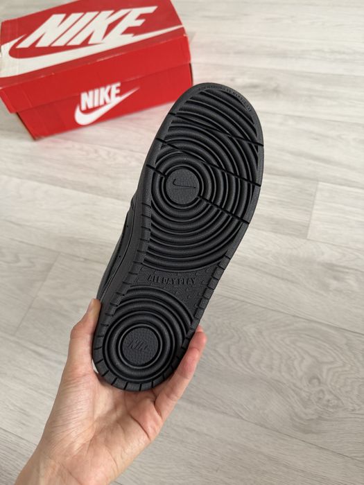 Кроссовки Nike (38размер)