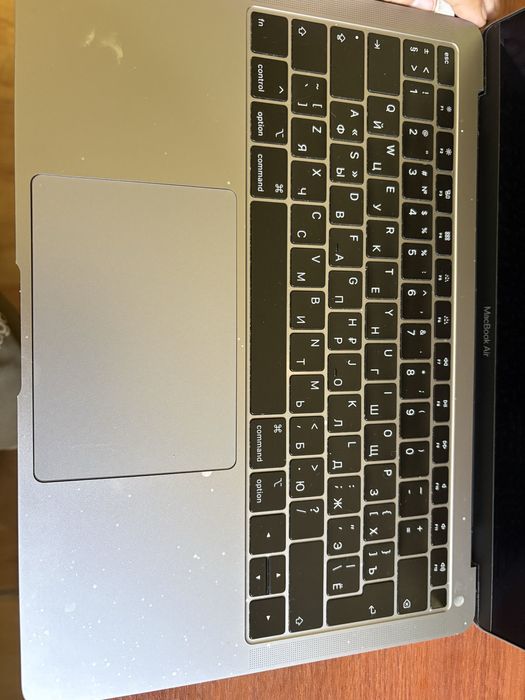 MacBook Air 13.3” 2018 / 8GB / 128GB SSD