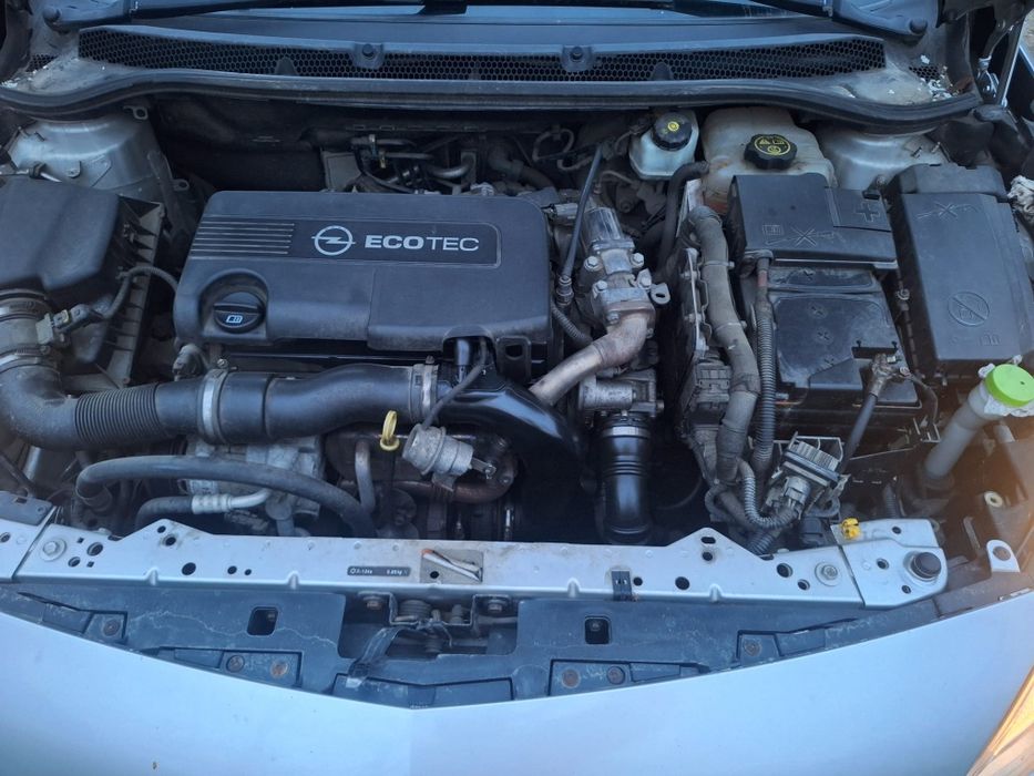 Vănd  Opel Astra j Break