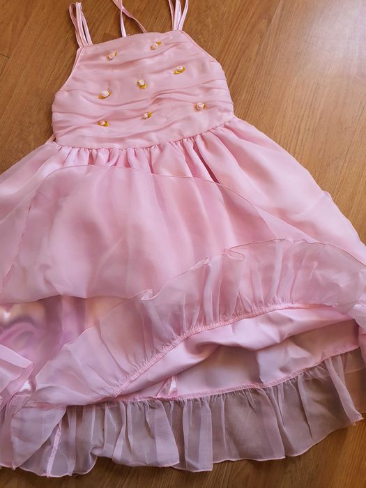 Rochita roz de printesa varsta 5 ani Nou