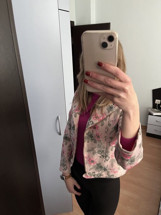 Различни модели ДАМСКИ ЯКЕТА