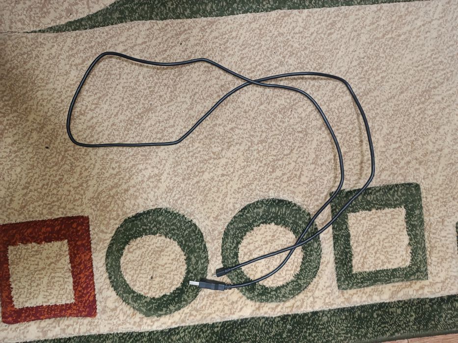 Продам ps 4 Слим в отличном состоянии