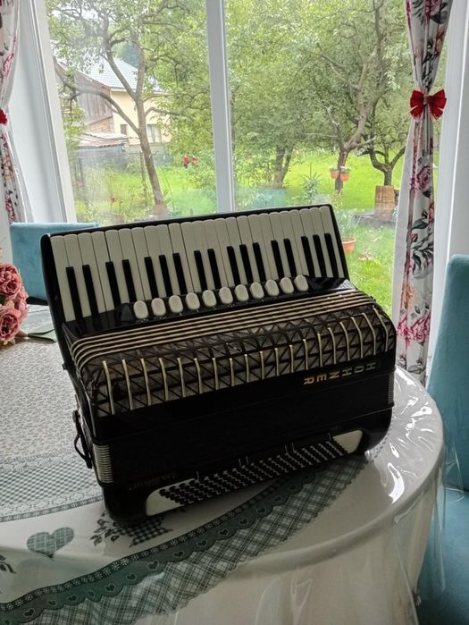 Vând Hohner Atlantic
