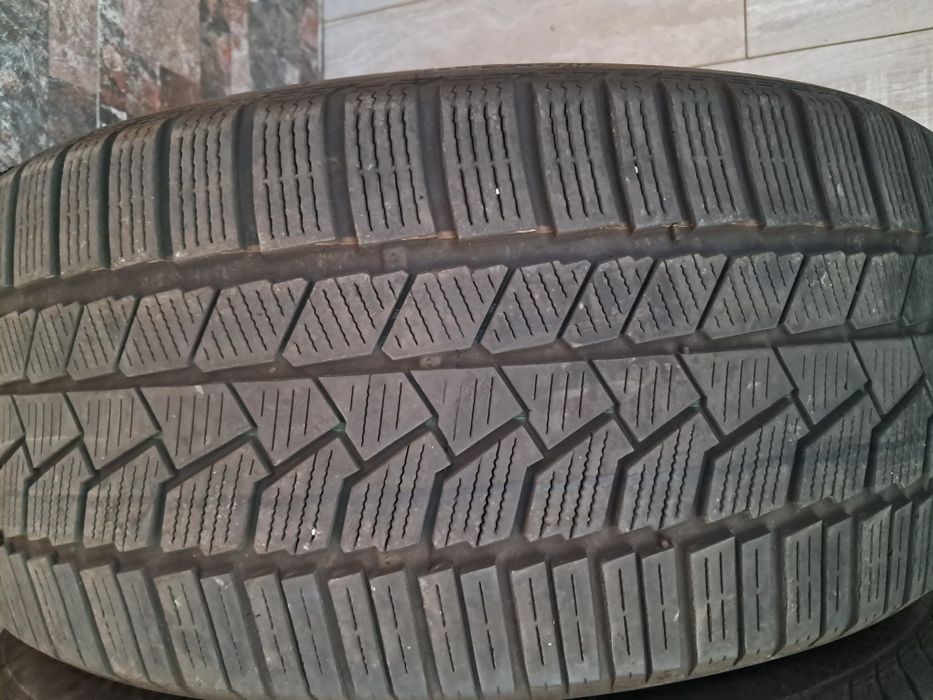Зимни гуми Continental 255/40/20