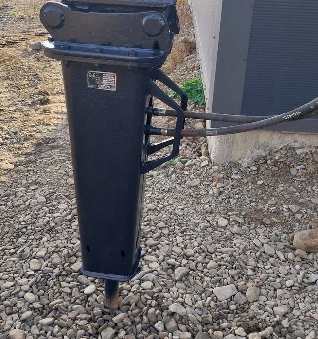 Picon  miniexcavator  sau buldoexcavator